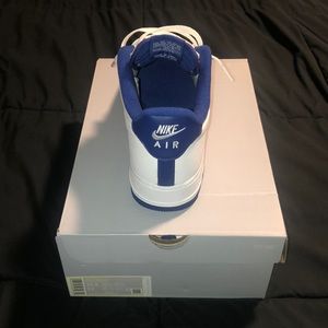 AIR FORCE 1 , 07 1. White/Deep Royal-White 10.5
